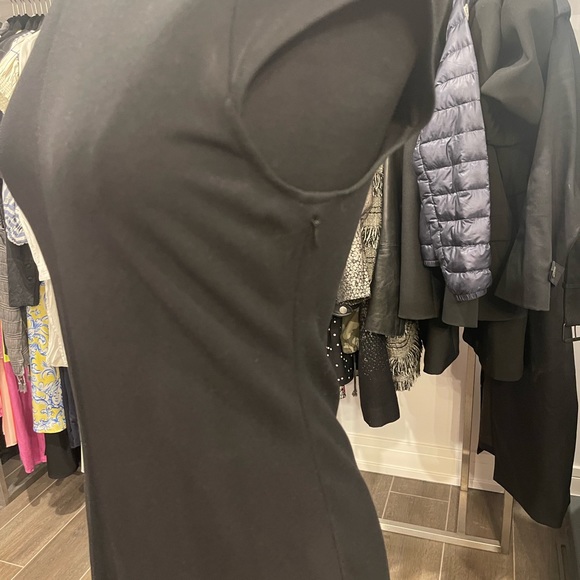 Theory midi dress in size large - Picture 3 of 6